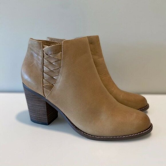 Very Volatile Ankle Boots Booties Brown Leather 8.5 - Picture 1 of 8